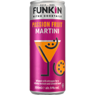 Cocktails passion fruit martini