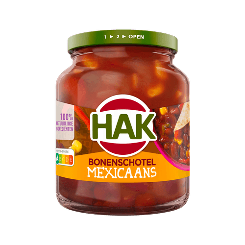 Foto van Hak Bonenschotel Mexicaans op witte achtergrond