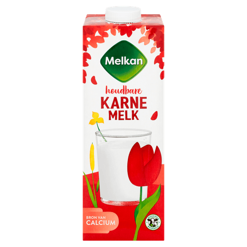Foto van Melkan Houdbare karnemelk op witte achtergrond