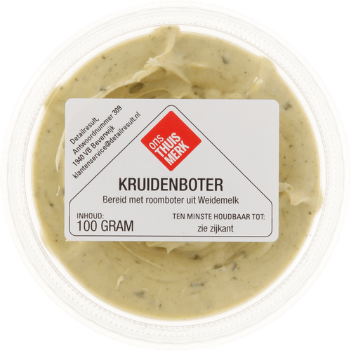 Foto van Kruidenboter weideboter op witte achtergrond