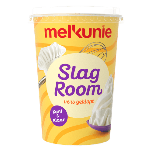 Foto van Melkunie Slagroom kant en klaar op witte achtergrond