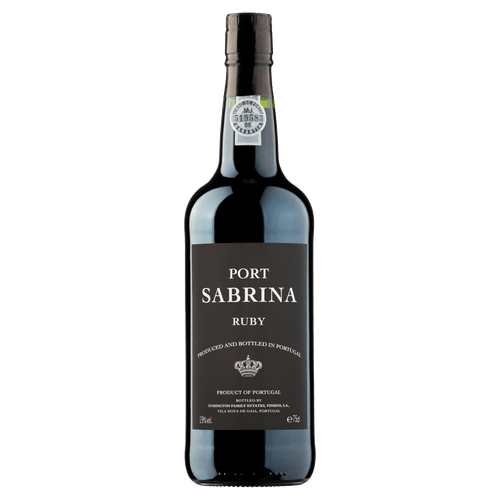 Foto van Sabrina Port ruby op witte achtergrond