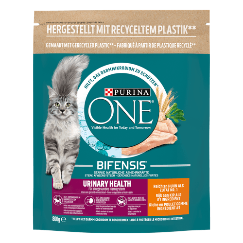 Foto van Purina One Kattenvoer urinary care kip & tarwe op witte achtergrond
