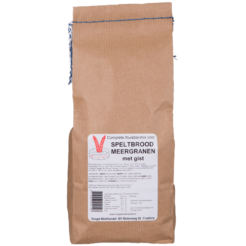 Foto van Voogd Thuisbakmix speltbrood meergranen op witte achtergrond