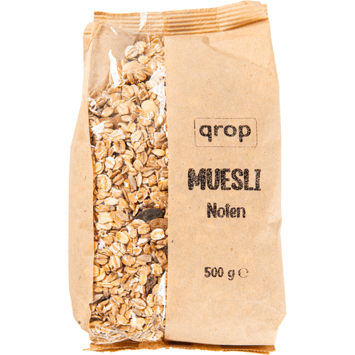 Foto van Qrop Muesli noten op witte achtergrond