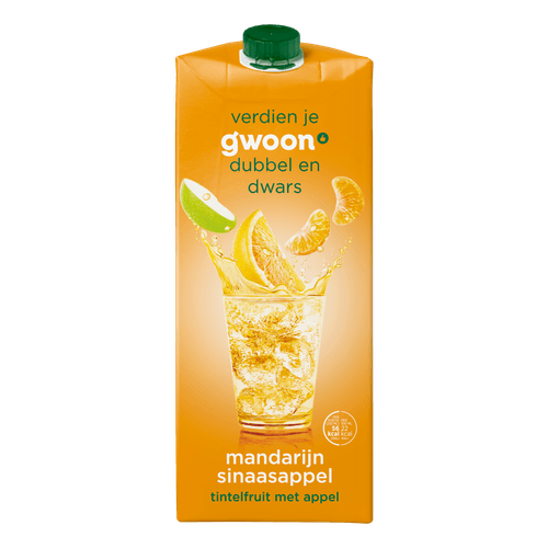 Foto van G'woon Tintelfruit mandarijn en sinaasappel op witte achtergrond