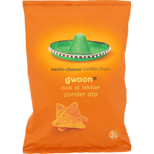 Foto van G'woon Tortilla chips nacho cheese op witte achtergrond