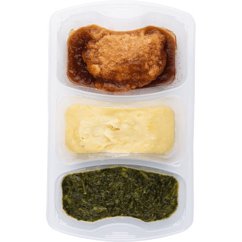 Foto van Daily Chef Spinazie a la creme met cordon bleu en puree op witte achtergrond