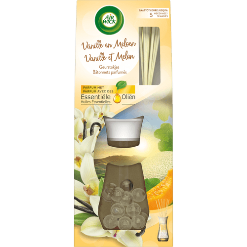 Foto van Airwick Geurstokjes melon & vanilla op witte achtergrond