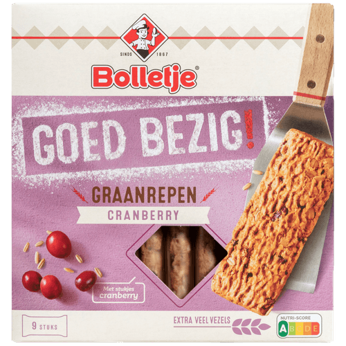 Foto van Bolletje Goed bezig krokante graanrepen cranberry op witte achtergrond