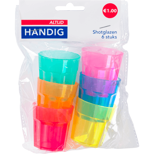 Foto van Altijd handig Shotglazen op witte achtergrond