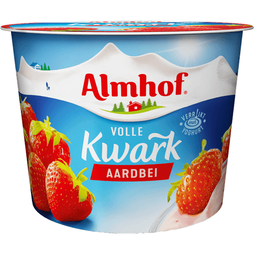 Foto van Almhof Volle kwark aardbei op witte achtergrond