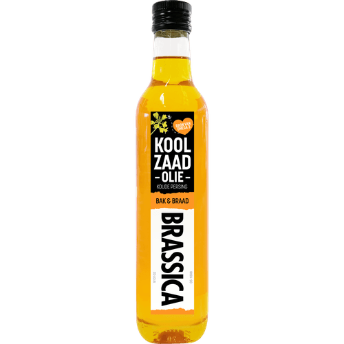 Foto van Brassica Koolzaad olie voor bakken en braden op witte achtergrond