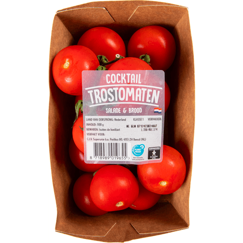 Foto van Cocktail trostomaten op witte achtergrond