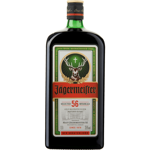 Foto van Jägermeister Kruidenbitter op witte achtergrond