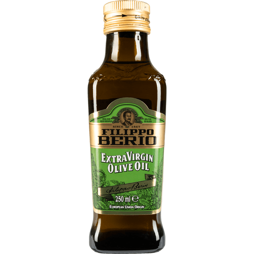 Foto van Olijfolie extra virgin op witte achtergrond