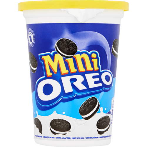 Foto van Oreo Mini cookies beker op witte achtergrond