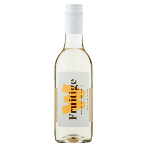 Foto van Huiswijn wit halfzoet op witte achtergrond