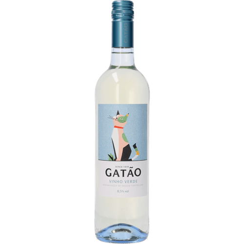 Foto van Gatao Vinho Verde op witte achtergrond