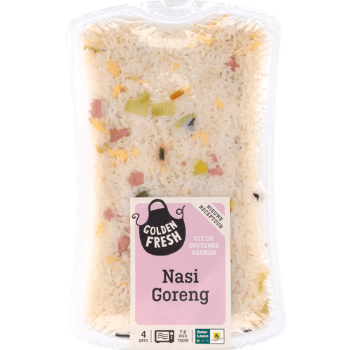 Foto van Golden Fresh Nasi goreng op witte achtergrond