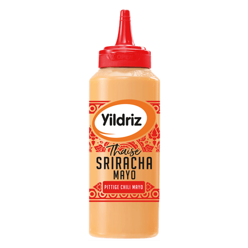 Foto van Yildriz Sriracha mayo thais op witte achtergrond