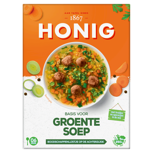 Foto van Honig Groentesoep op witte achtergrond