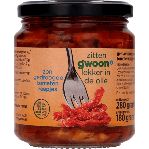 Foto van G'woon Zongedroogde tomatenreepjes op witte achtergrond