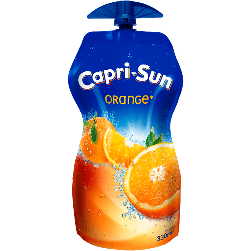 Foto van Capri Sun Orange gekoeld op witte achtergrond