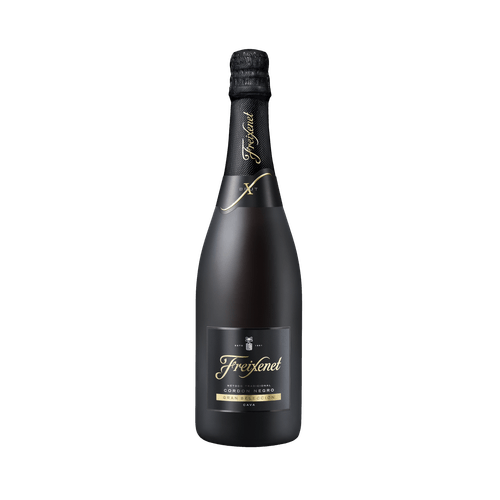 Foto van Freixenet Cava Cordon Negro op witte achtergrond