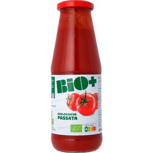 Foto van Bio+ Passata op witte achtergrond