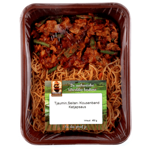 Foto van Warung Tjaumin met seitan kousenband in ketjap op witte achtergrond