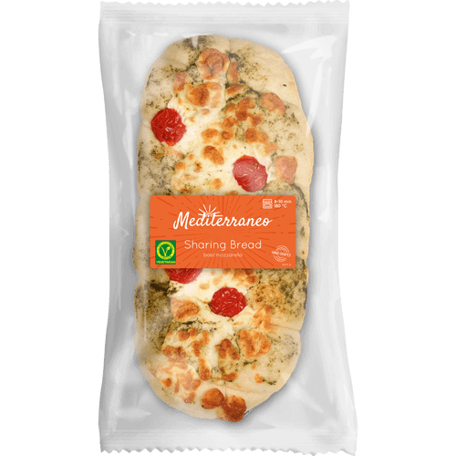 Foto van Boboli Breekbrood basilicum mozzarella op witte achtergrond