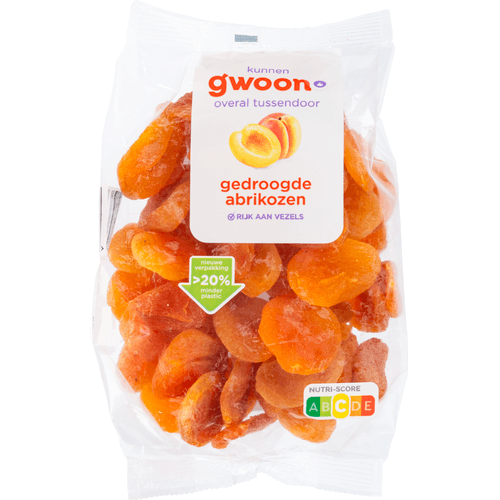 Foto van G'woon Abrikozen op witte achtergrond