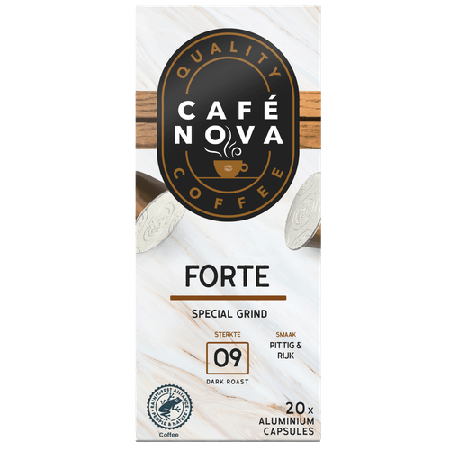 Foto van Cafe Nova Koffiecups espresso forte op witte achtergrond