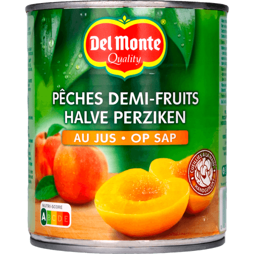 Foto van Del Monte Halve perziken op sap op witte achtergrond