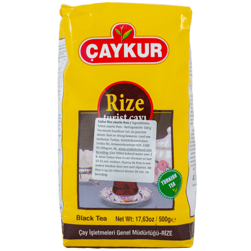 Foto van Caykur Thee turkse op witte achtergrond