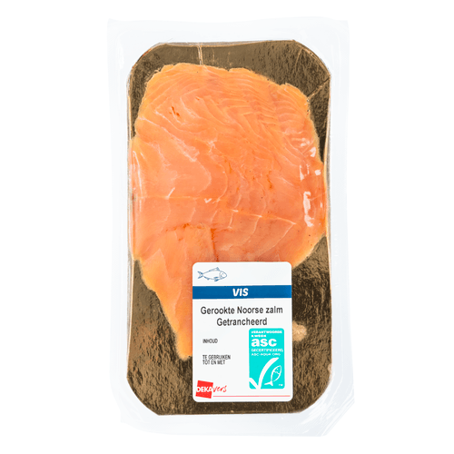 Foto van DekaVers Gerookte noorse zalm getrancheerd op witte achtergrond