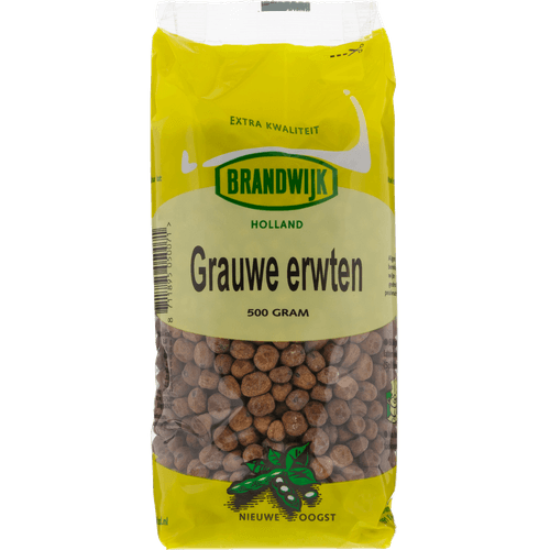 Foto van Brandwijk Grauwe erwten op witte achtergrond