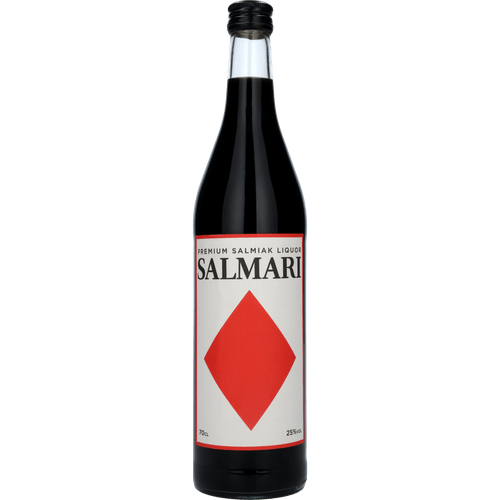 Foto van Salmari Premium salmiak liquor op witte achtergrond