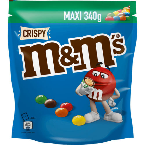 Foto van M&M's Crispy met gepofte rijst op witte achtergrond