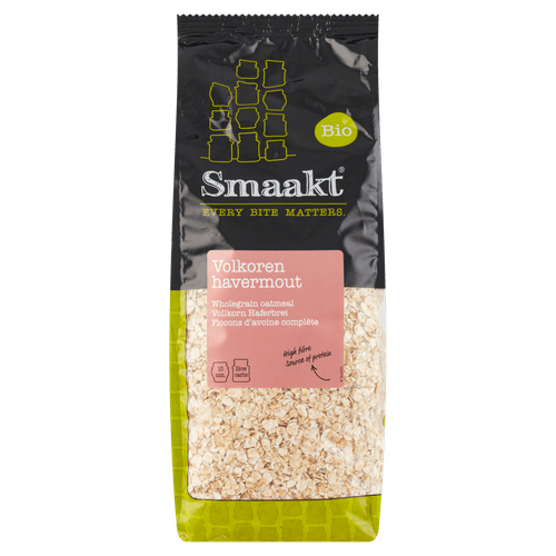 Foto van Smaakt Havermout op witte achtergrond