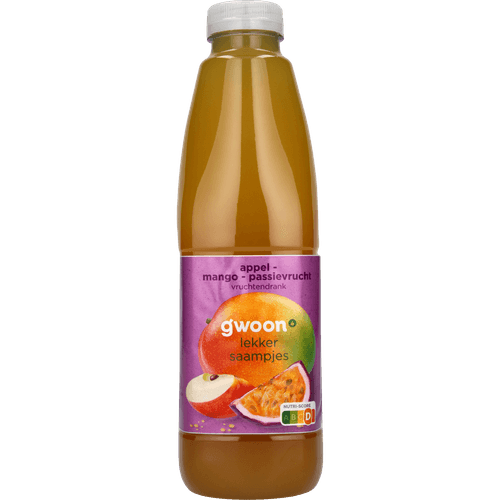 Foto van G'woon Vruchtendrank mango passievrucht op witte achtergrond