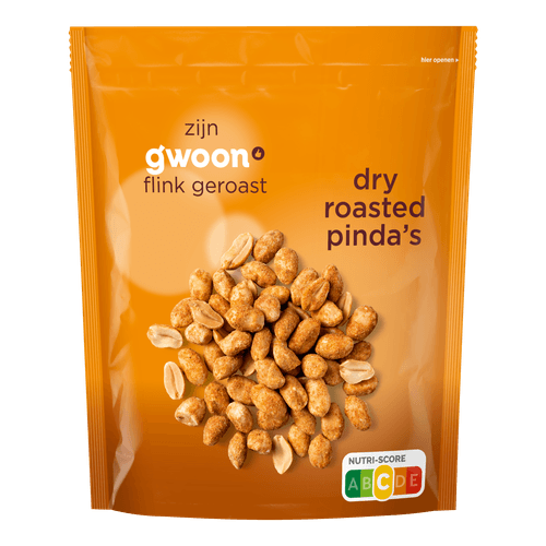 Foto van G'woon Pindas dry roasted op witte achtergrond