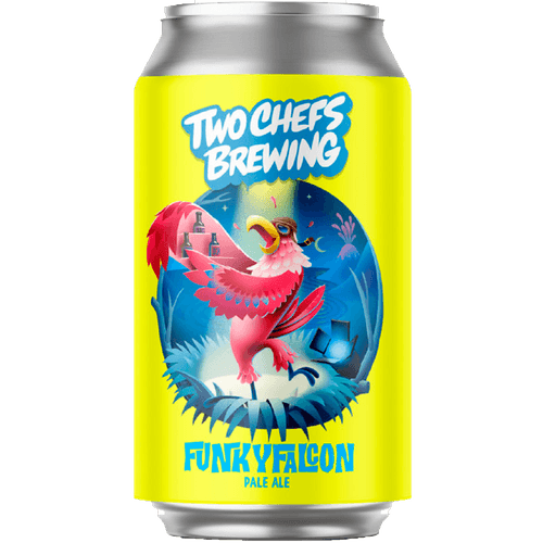 Foto van Two chefs brewing Funky falcon op witte achtergrond