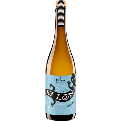 Foto van Neleman All day long verdejo op witte achtergrond