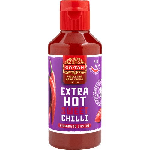 Foto van Go-Tan Chilisaus extra hot op witte achtergrond