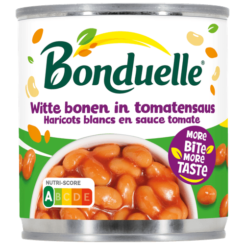 Foto van Bonduelle Witte bonen in tomatensaus op witte achtergrond