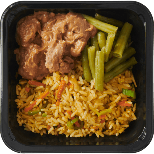 Foto van DekaMarkt Nasi met sate en kippendij op witte achtergrond