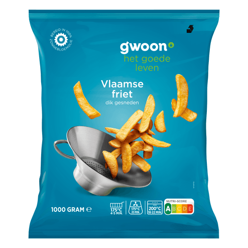 Foto van G'woon Vlaamse frieten op witte achtergrond