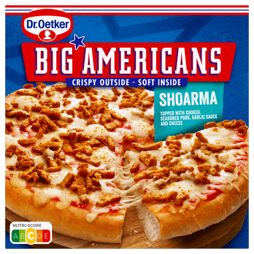 Foto van Dr. Oetker Pizza big americans shoarma op witte achtergrond